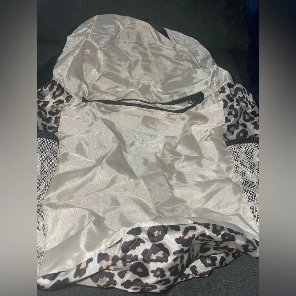 🐆APL Backpack🐆 - Picture 4 of 4